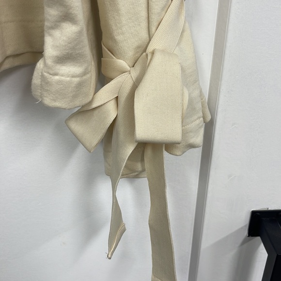 Sweat shirt - with bows on sleeves - Picture 2 of 4